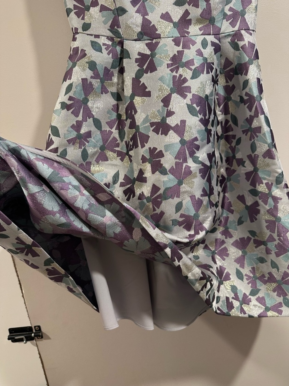 kate spade Moonglow wallflower ruffle Silver Dress Purple Floral Jacquard NWT 00 - Picture 11 of 16